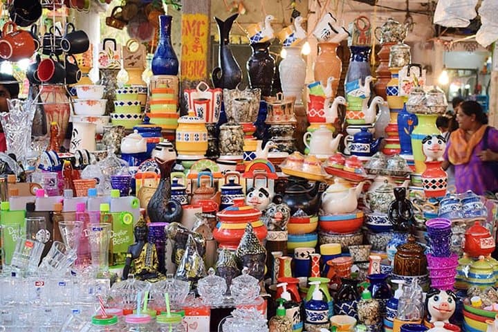 Shop-like-a-local-delhi-exclusive-shopping-tour-market-guide photo 3