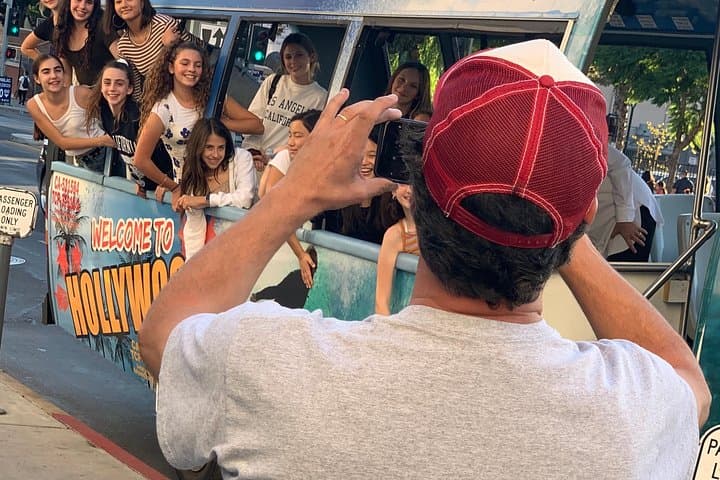 Explore Hollywood's Glamour and Beach Vibes on a Captivating Tour photo 3