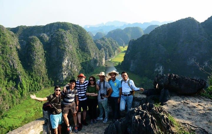 Ninh Binh Day Trip: Hoa Lu, Mua Cave & Tam Coc by Limousine and Bike photo 4