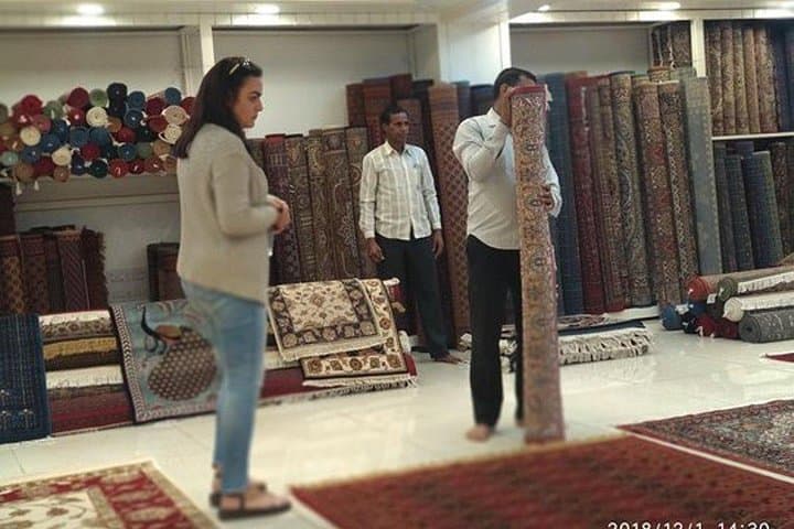 Pink City Local Shopping Tour: Jaipur Markets, Crafts & Bargaining Tips photo 2
