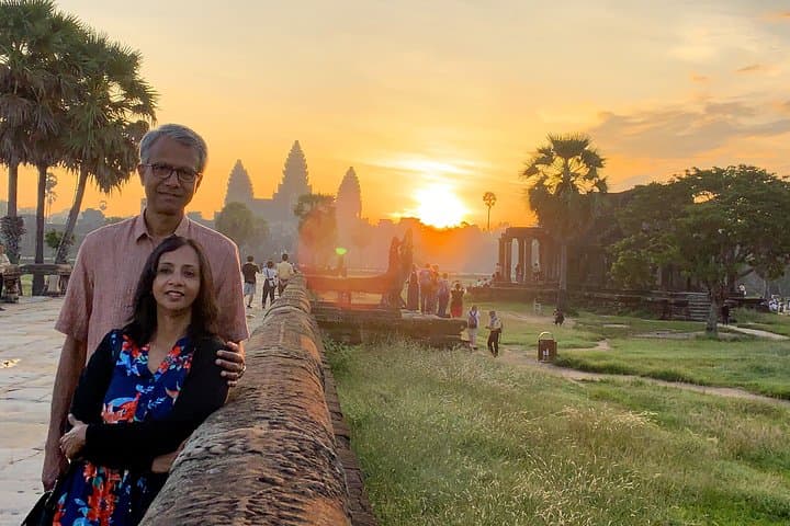 Angkor Sunrise Private Taxi Tour: Full-Day Angkor Wat, Bayon & Ta Prohm