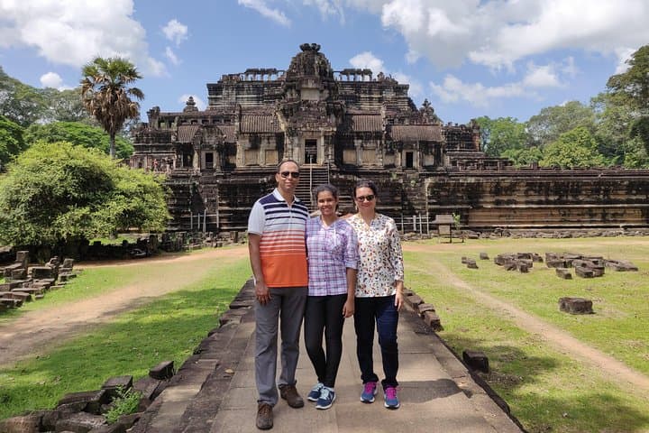 Private Full-Day Angkor Wat Tour: Ta Prohm, Bayon & Phnom Bakheng Sunset photo 4