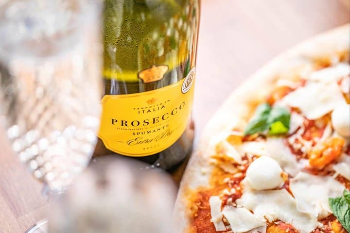 Glasgow Pizza & Prosecco Bus Tour: Evening Dining on a Vintage Red Bus photo 5