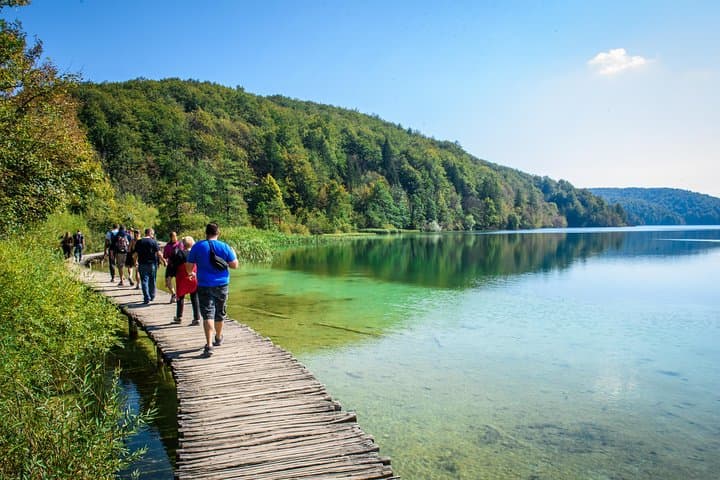 Plitvice Lakes Day Tour from Split or Trogir — Guided Visit with Entry Ticket photo 5