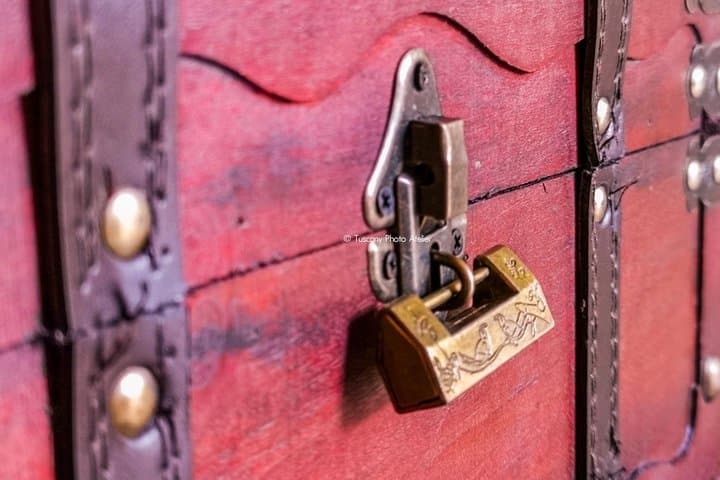 Treasure Hunt in San Miniato: Solve a Medieval Curse on a Two-Hour Riddle Walk
