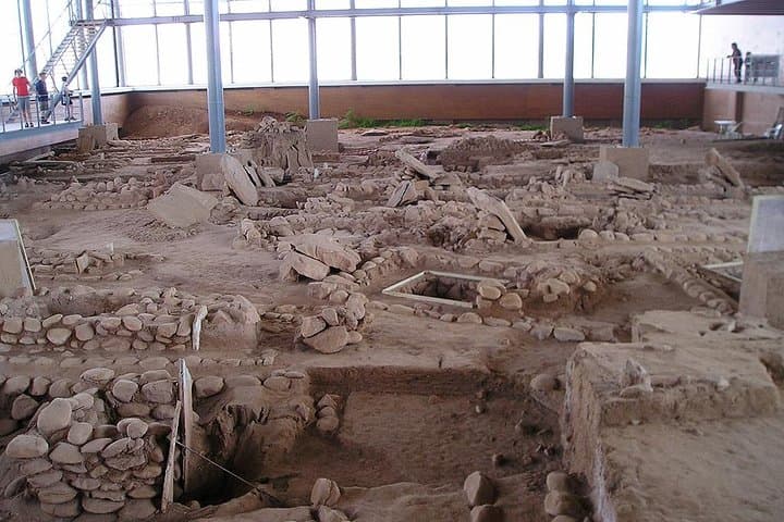 Private Heroic Marathon: Half-Day Guided Tour to Marathon Tomb & Lake photo 3