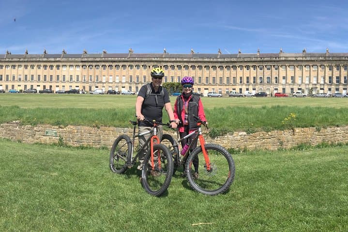 Bath City Cycle Tour: Explore Georgian Streets & Kennet and Avon Canal by Bike