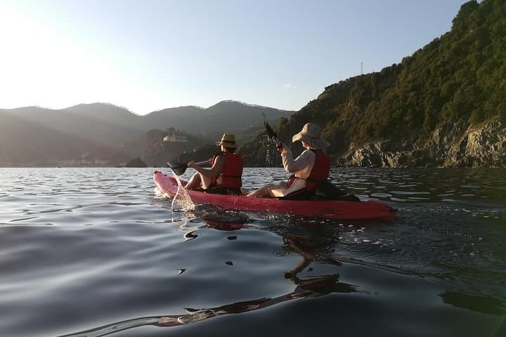 Sea Kayaking Cinque Terre: Half-Day Paddle from Monterosso to Vernazza photo 3