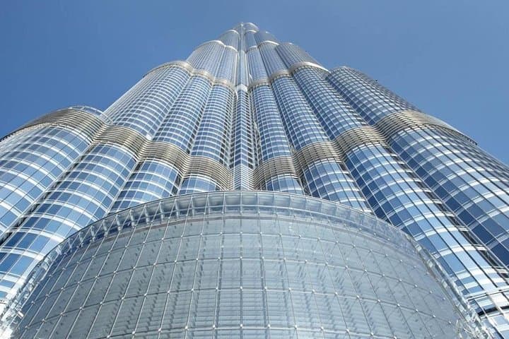 At the Top: Visiting Burj Khalifa Levels 124–125 Observation Deck