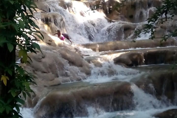 Dunn's River & Blue Hole: Private Double Waterfalls Tour from Falmouth