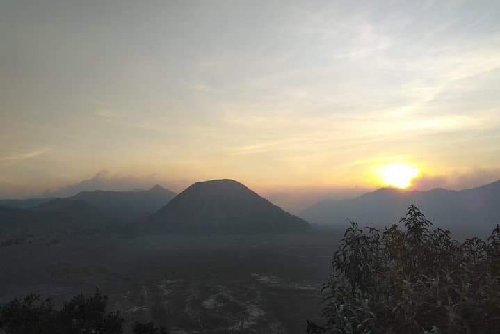 3-Day Bromo & Ijen Bluefire Volcano Trek from Surabaya to Bali photo 2