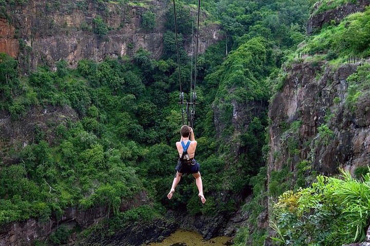 Victoria Falls Zipline Over the Zambezi Gorge — Thrill‑Seekers' Guide
