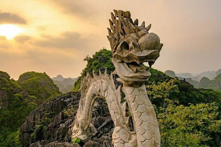 Ninh Binh Full-Day: Bai Dinh, Trang An Boat Ride & Mua Cave Viewpoint photo 2
