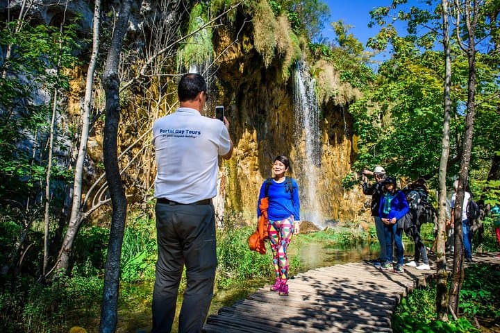 Zagreb to Split Day Transfer: Guided Plitvice Lakes Walk & Waterfall Train-Boat Loop photo 4