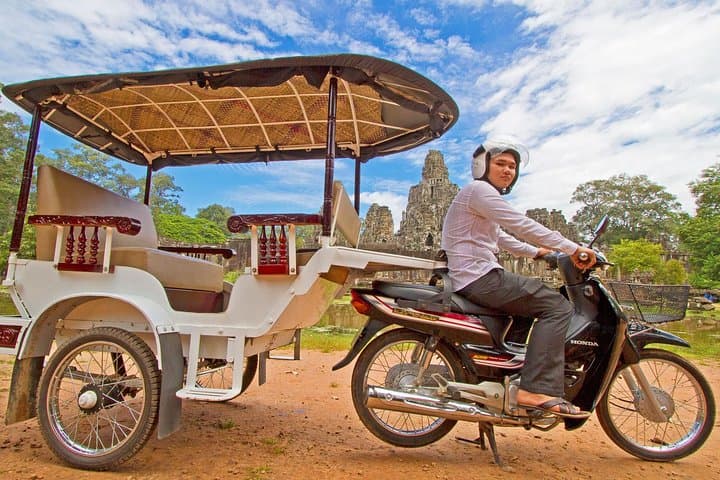Tuk-Tuk Through Time: Private Angkor Wat & Ta Prohm Full-Day Tour photo 2