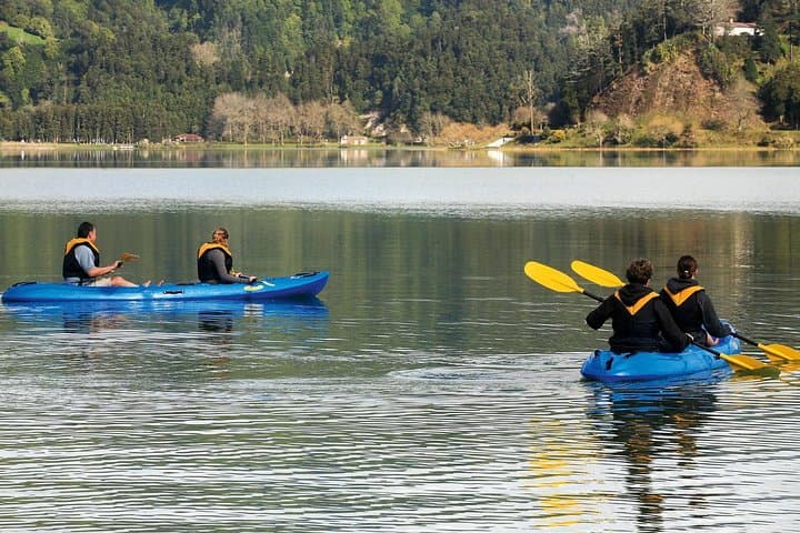 Canoe Furnas Lake & Terra Nostra: Cozido, Fumaroles and Thermal Baths