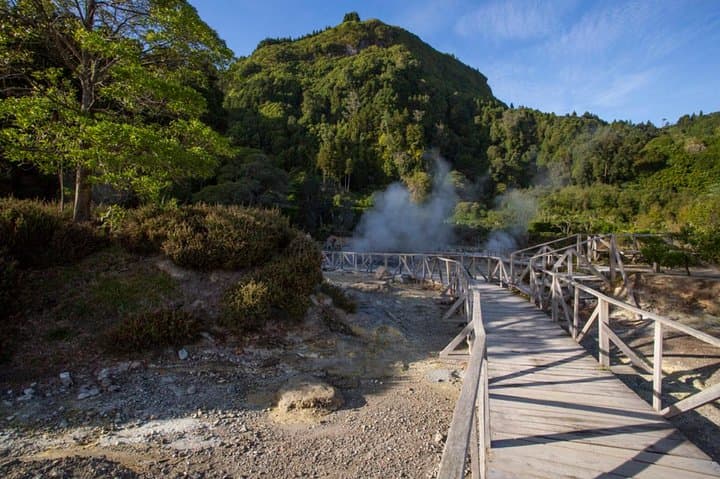 Canoe Furnas Lake & Terra Nostra: Cozido, Fumaroles and Thermal Baths photo 4