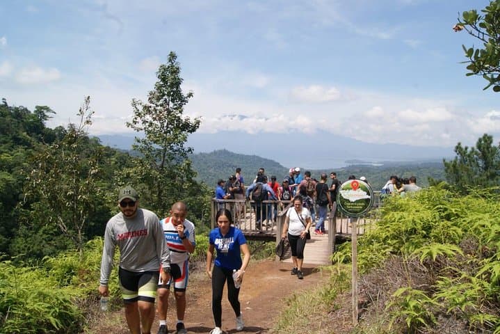 Cerro Azul Meámbar Challenge: Cloud-Forest Hike to Lake Yojoa’s Peaks photo 6