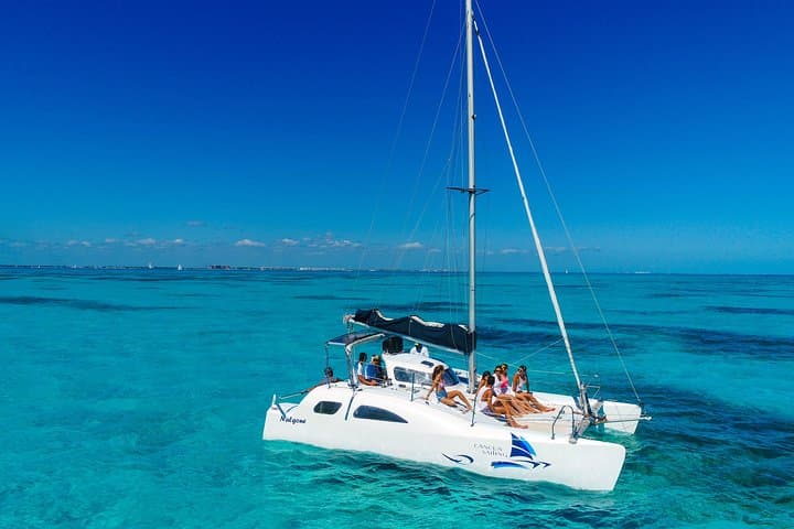 Private Catamaran from Cancun to Isla Mujeres — Cancun Sailing & Snorkel (Half- or Full-Day) photo 5