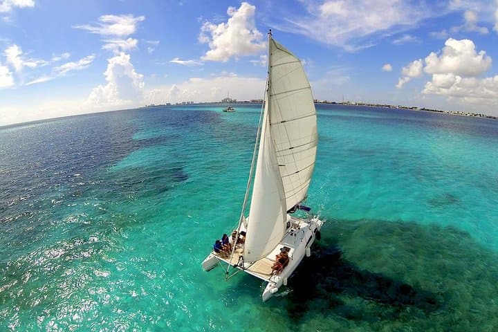 Private Catamaran from Cancun to Isla Mujeres — Cancun Sailing & Snorkel (Half- or Full-Day) photo 3