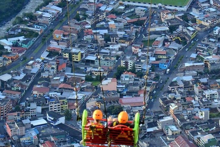 2600m Giant Swing in Baños: Extreme 77m Plunge with City Views photo 4