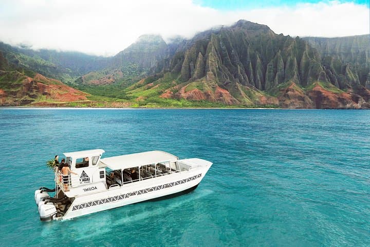 Experience the Thrill of Kauai’s Na Pali Coast on the ’Imiloa Express Sunset Catamaran photo 3