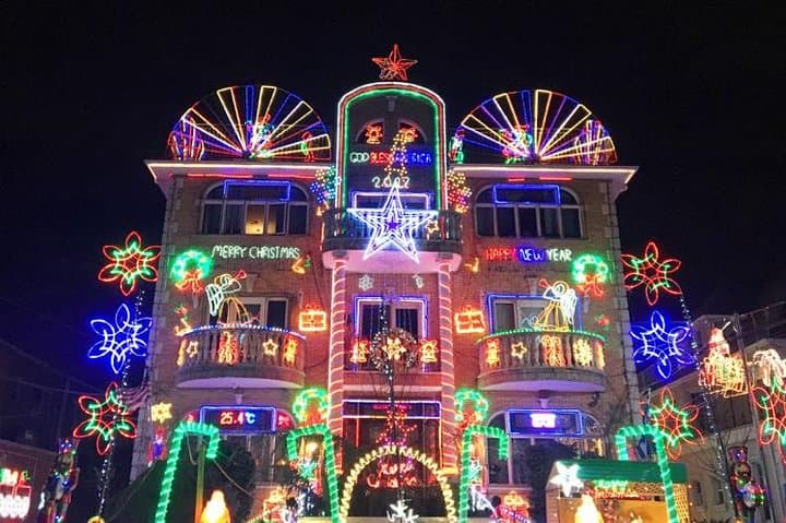 Private Dyker Heights Christmas Lights Tour: NYC Evening Holiday Displays photo 1