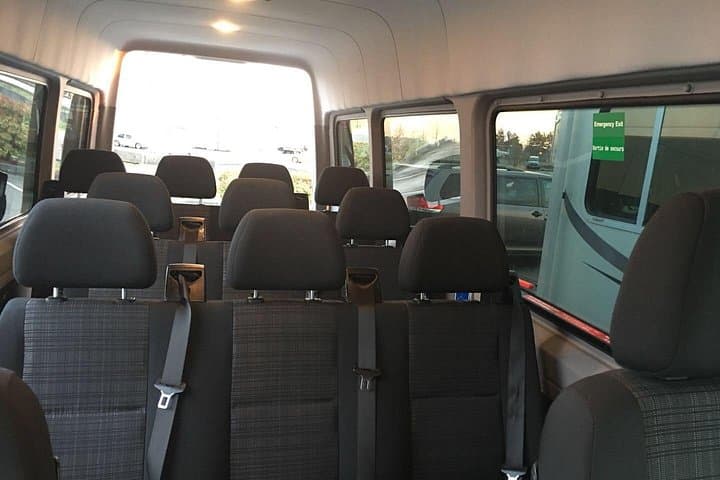 Seattle to Vancouver Private Transfer — Door-to-Door Direct Ride (4 hr) photo 2