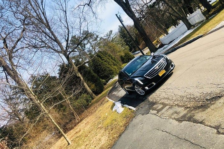 Stress-Free Luxury Transfer From New York City to Newark Airport (EWR)