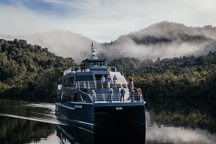 Gordon River Evening Dinner Cruise aboard Spirit of the Wild