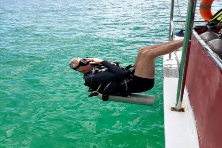 PADI Advanced Open Water Diver Course in Kota Kinabalu — 2-Day Scuba Certification photo 4