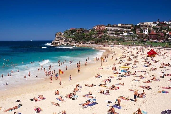 Sydney Private Day Tour: 6-Hour Highlights of Opera House, Bondi & Manly photo 3
