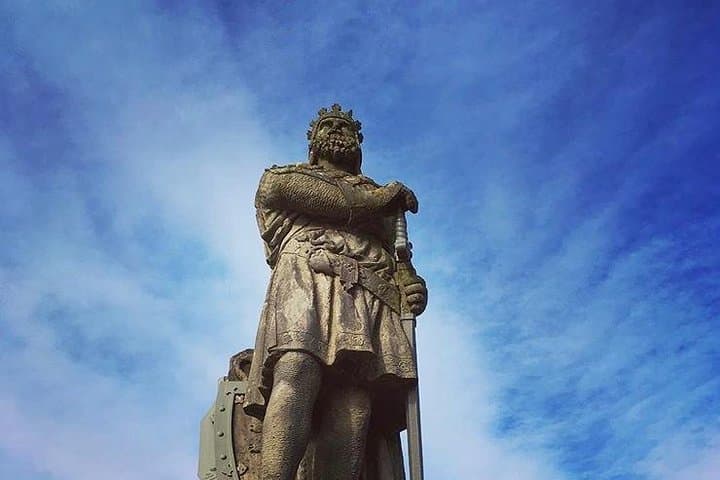 Stirling & Bannockburn Private Tour — Castle, Wallace Monument & Deanston Whisky