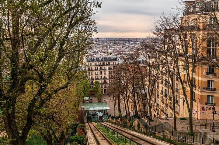 Private Paris Essentials Tour: 4-Hour Walking Guide to Paris' Iconic Sights photo 5