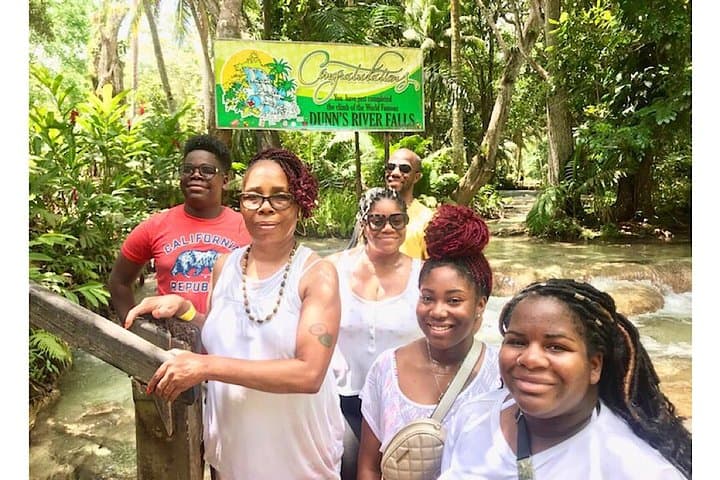 Climb Dunn's River Falls: Guided Ocho Rios Day Tour with Lunch photo 4