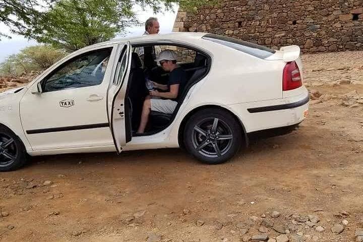 Praia Private Transfer: Old Town (Plateau) to Porto da Praia — Fast, Accessible Ride photo 4