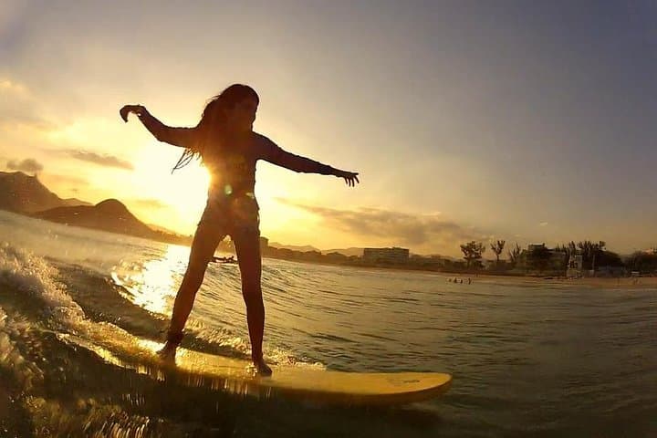 Learn to Surf at Barra da Tijuca: Beginner-Friendly Lessons in Rio de Janeiro