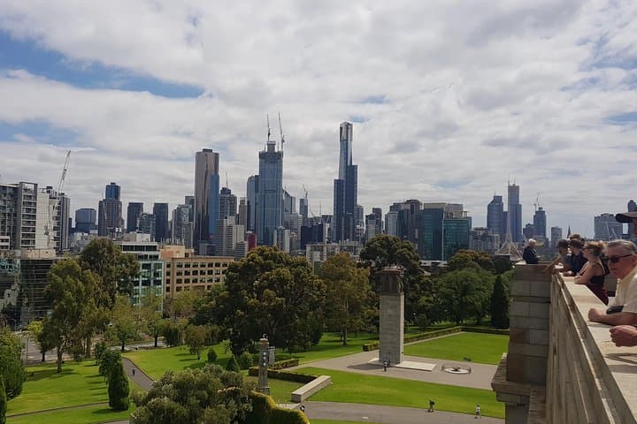 Melbourne Afternoon Sights and Sounds Private Tour — Laneways, Beaches & Markets