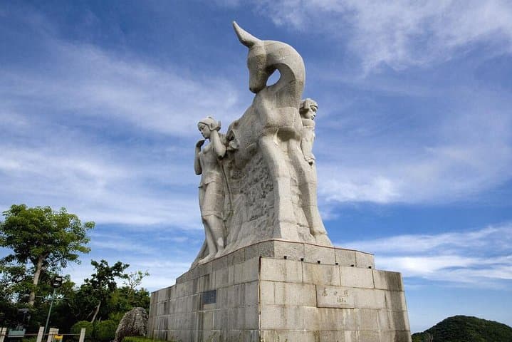 4-Day Classic Sanya Private Tour: Nanshan, Yanoda Rainforest & Li & Miao Culture photo 5