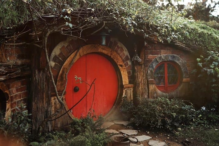 Private Hobbiton Movie Set Tour with Driver from Auckland photo 2