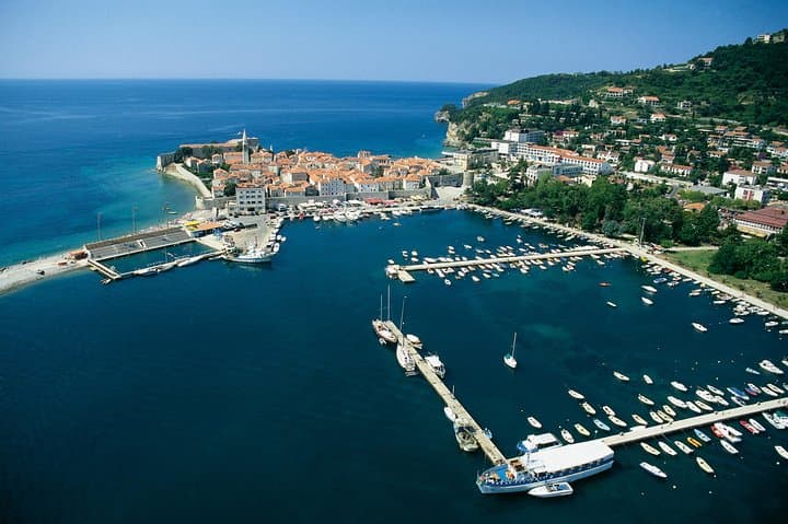 Chasing Sunset Over Budva: Evening Tour with St. Stefan Photo Stop