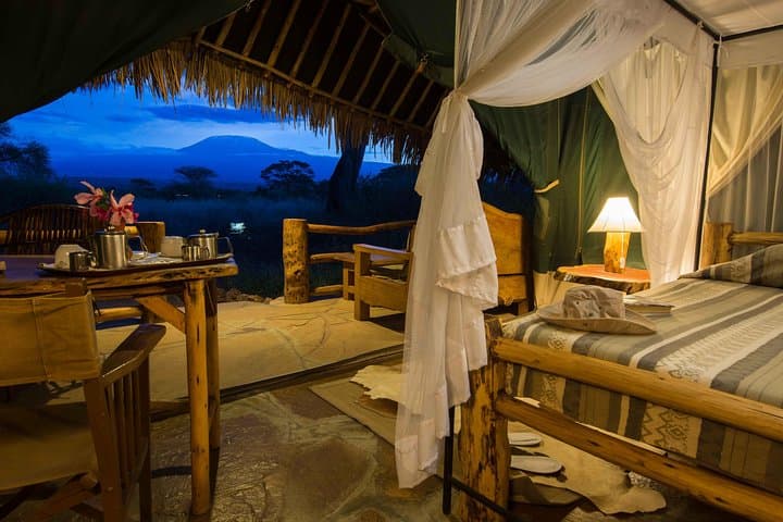 6-Day Amboseli to Tsavo Safari: Mt. Kilimanjaro, Red Elephants & Mzima Springs photo 2