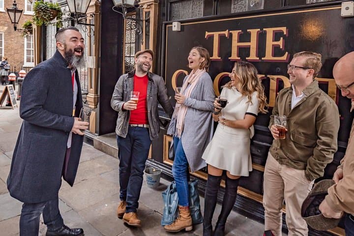 London Historical Pubs Walking Tour — Small-Group City Pub Crawl photo 2