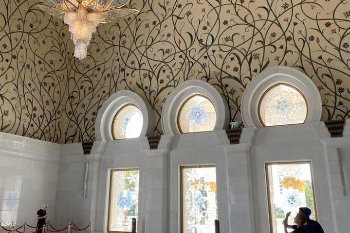 Abu Dhabi Day Trip: Sheikh Zayed Grand Mosque, Louvre Abu Dhabi & Corniche photo 4