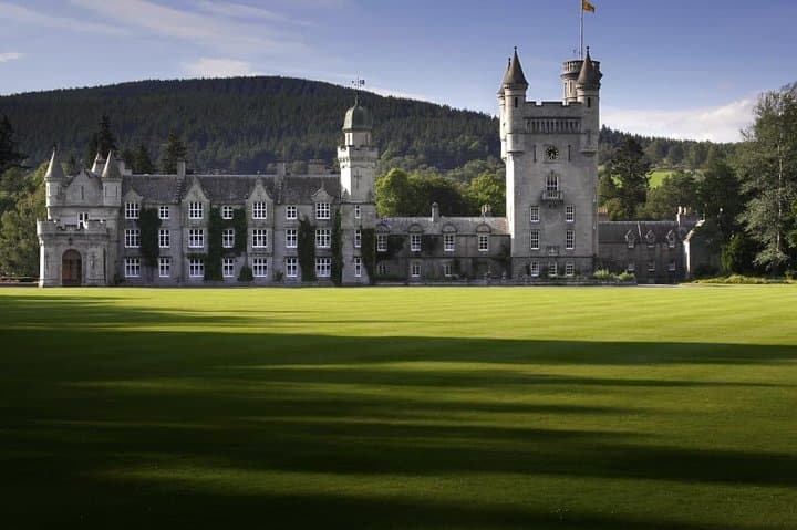 Balmoral Castle Tour From Inverness: Royal Deeside, Crathie Kirk & Royal Lochnagar Distillery