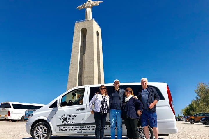 Private Sesimbra & Arrábida Day Tour with Wine Tasting and Dolphin-Spotting Boat Trip photo 2