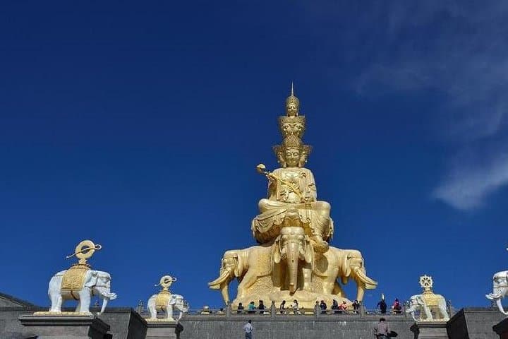 2-Day Chengdu Panda Base, Leshan Giant Buddha & Mt. Emei Small-Group Tour photo 3