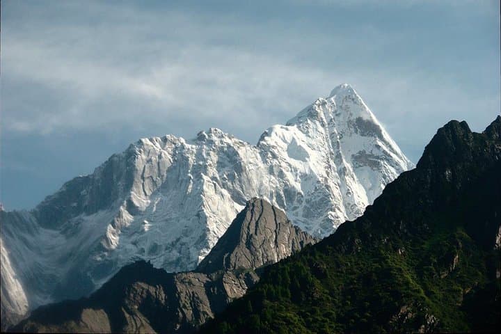 Three-Day Siguniang (Four Girls Mountain) Tour from Chengdu — Hike Shuangqiao & Changping Valleys