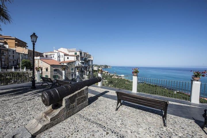 Walking Tour of Tropea: Santa Maria dell'Isola, Norman Cathedral & Historic Center photo 6