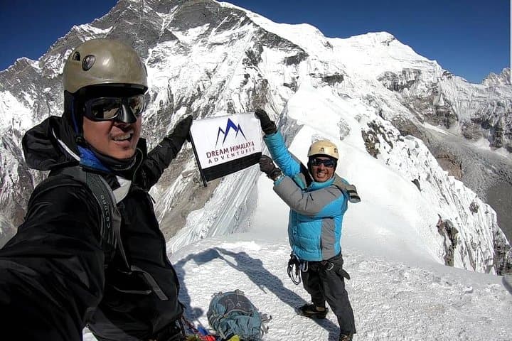 Island Peak Climb: 20-Day Expedition to Imja Tse (6,160 m) photo 2